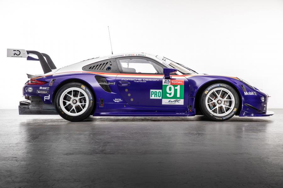  Porsche 911 RSR (991) 2018 года  (фото 2 из 13)